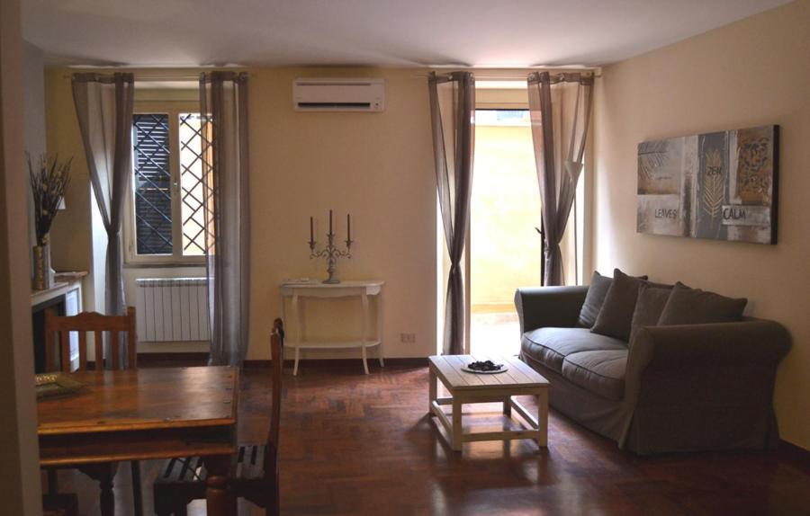 Palazzo Velli Suites Rome Buitenkant foto