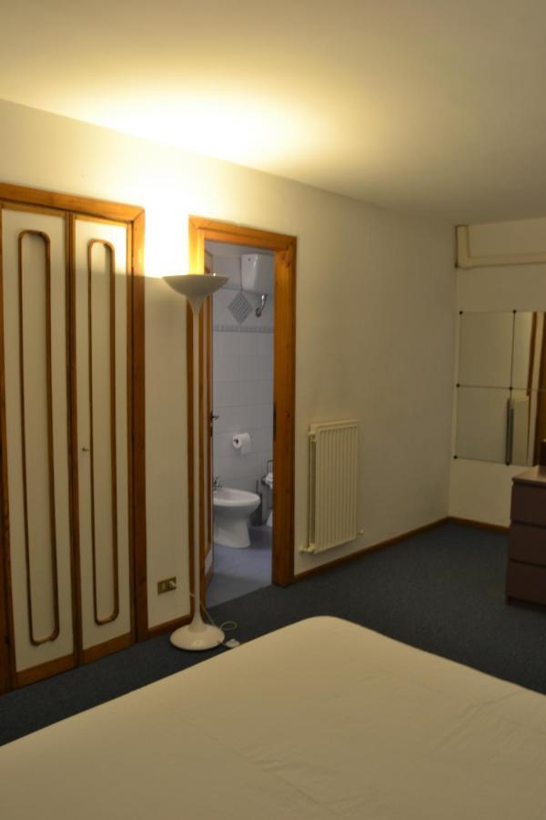 Palazzo Velli Suites Rome Buitenkant foto